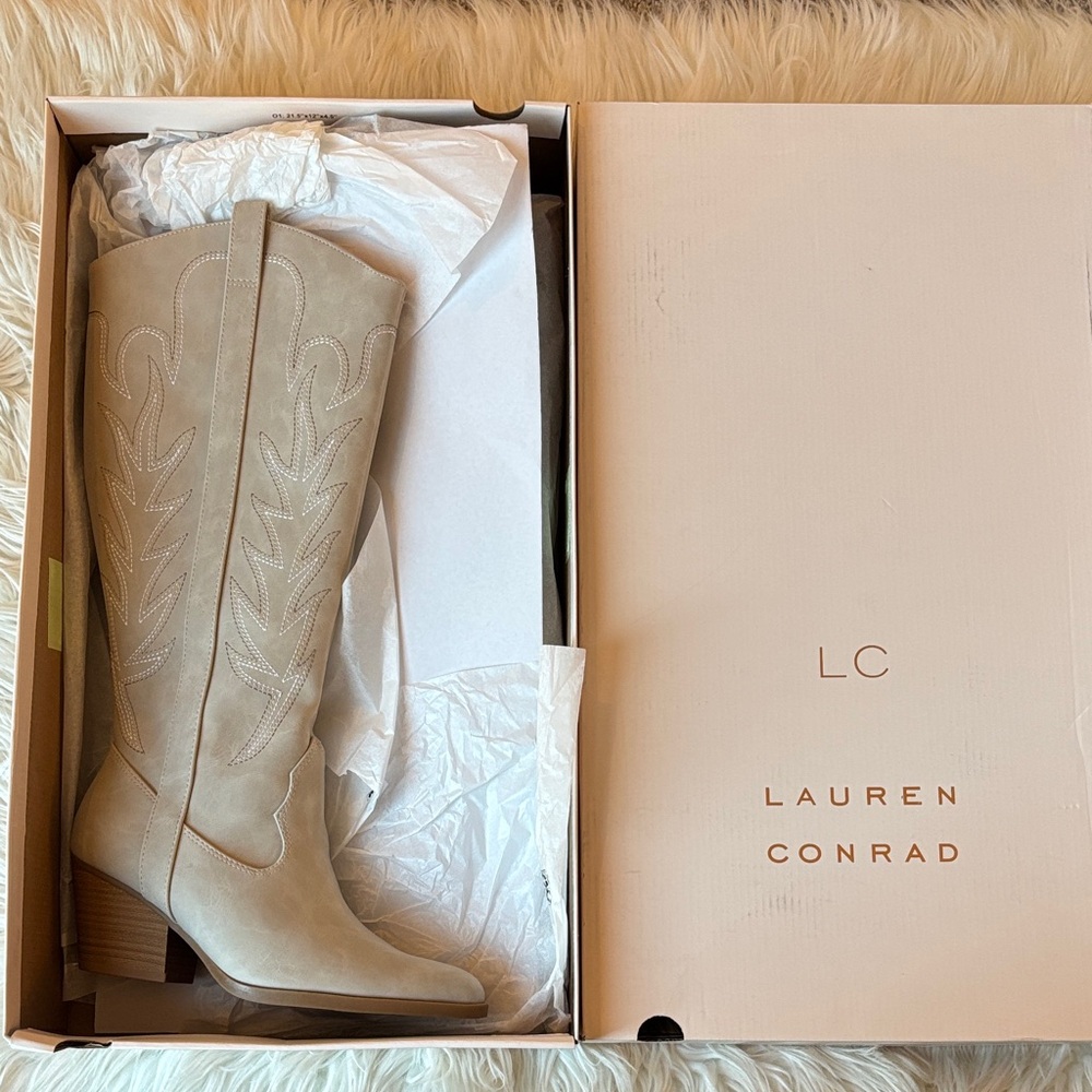 NWT Lauren Conrad Nadilynn boots